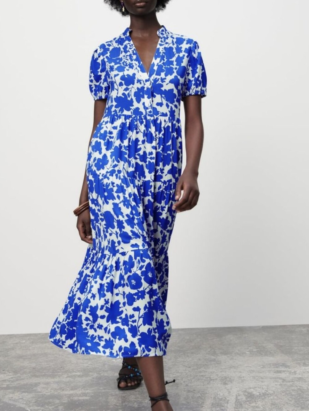 ZARA Blue Floral Short Sleeve V-Neck Tiered Smock Midi Dress